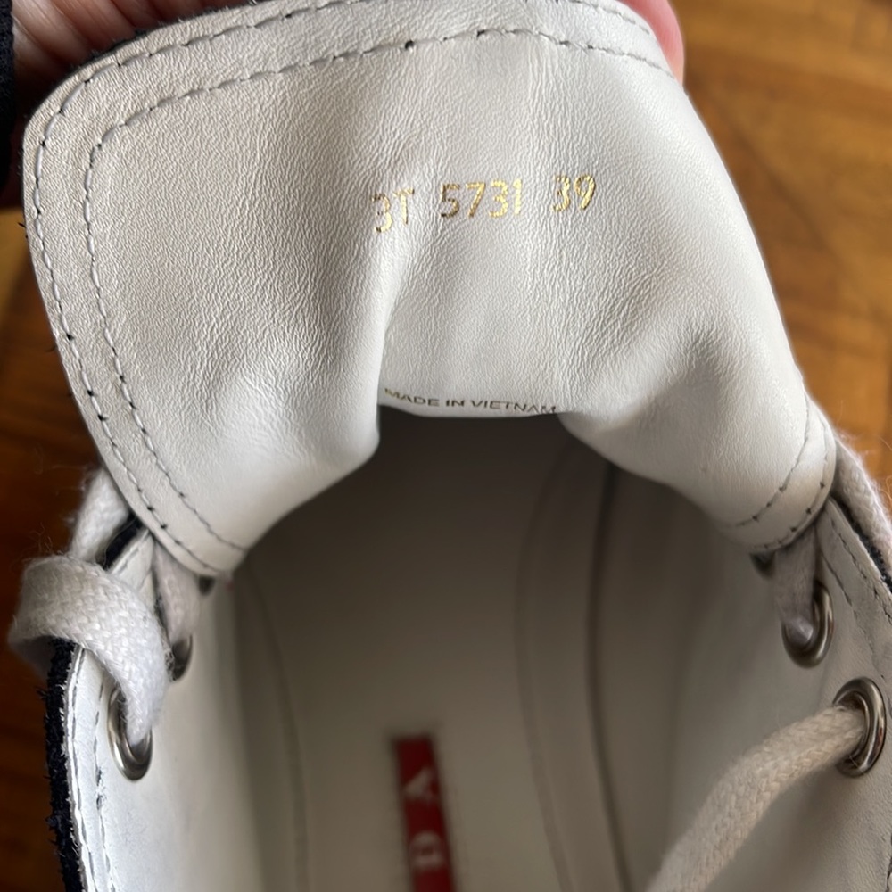 Prada Sneaker size 39 Black - Picture 8 of 8